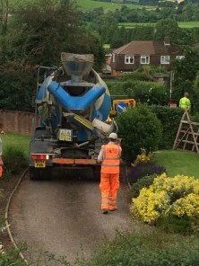 Concrete mixer 2 arriving