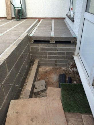 Installation of block and beam 9c