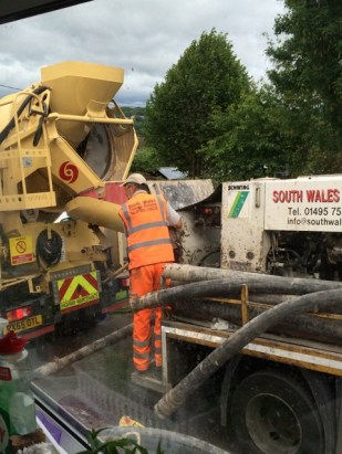 Starting up pump for concrete