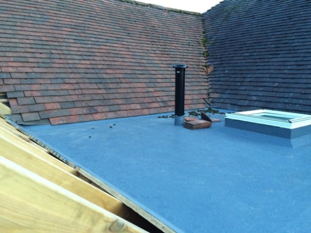 fibre-glass-roof-2-showing-valley