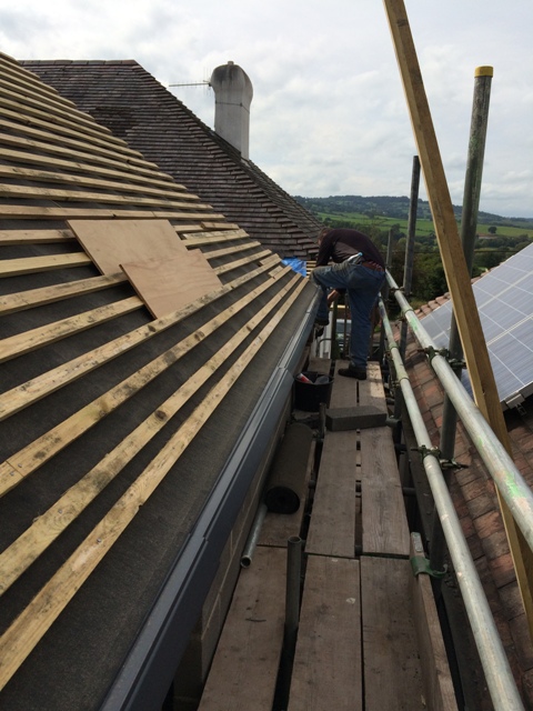 scaffolding-between-new-kitchen-and-garage