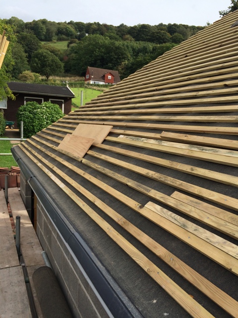 view-towards-back-garden-from-saffolding-showing-felt-and-battening