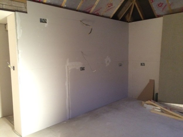 back-right-kitchen-corner-now-plasterboarded