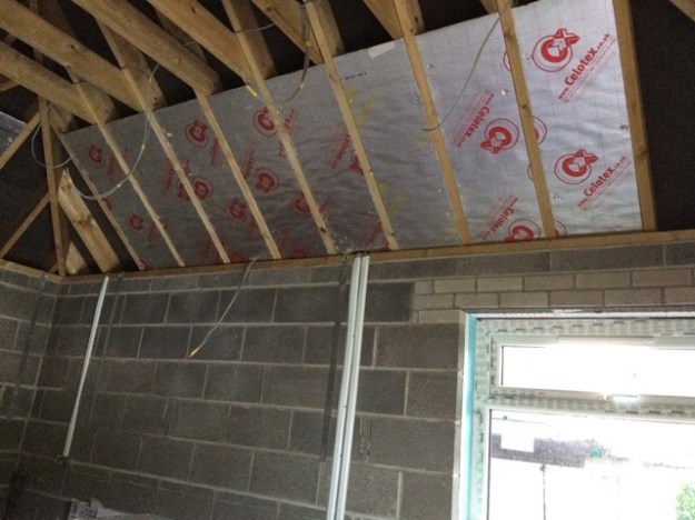 insulation-in-new-kitchen-roof-going-in