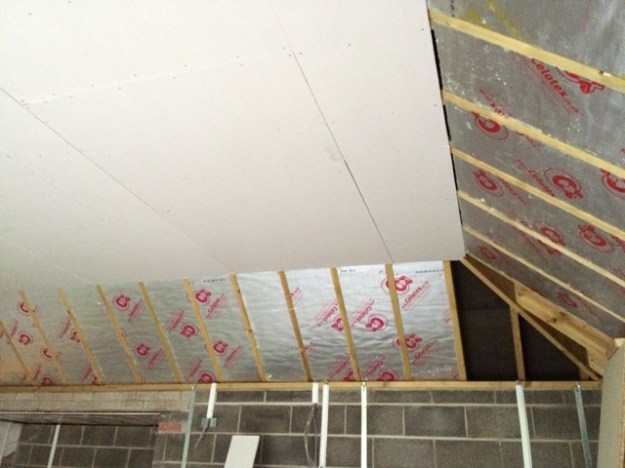 plaster-board-on-right-hand-side-of-kitchen