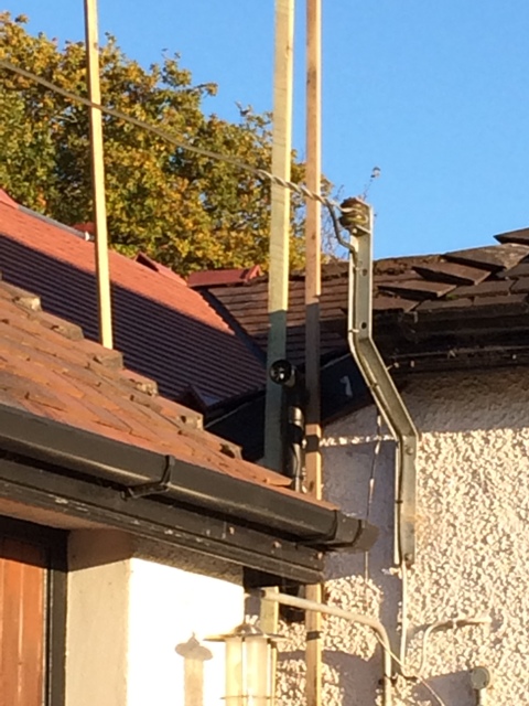 roof-between-old-and-new-building