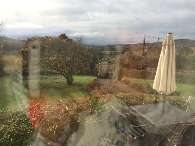 delivery-of-chippings-10-tons-for-bottoming-under-new-patio