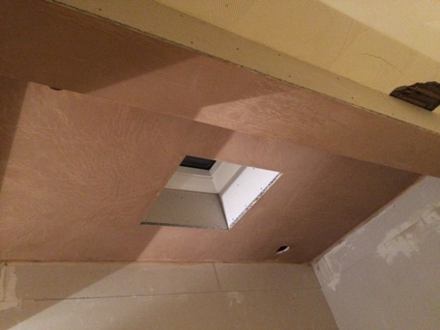 new-bathroom-ceiling-partly-plastered