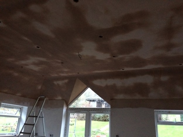 new-kitchen-ceiling-plaster-starting-to-dry-out-slowly