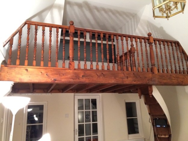 balcony-ready-for-removal