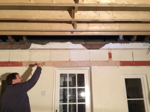 gap-from-below-seen-in-previous-pictures-as-light-shining-through-from-house