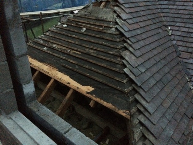 left-side-of-roof-new-beams-seen-just-inside