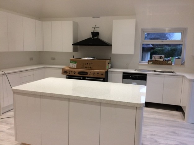 newly-fitted-worktop-for-kitchen-and-island-unit
