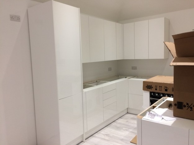 wall-units-and-base-units-now-fitted-measurements-can-now-be-taken-for-worktops