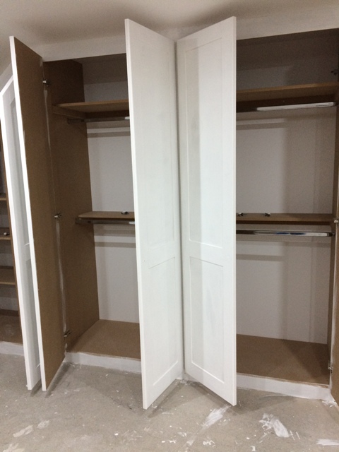 another coat of emulsion on the wardrobe doors pic 2